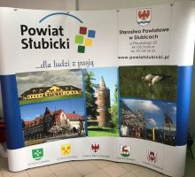 systemy-wystawiennicze (2).jpg