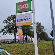 Pylon reklamowy led.jpg