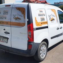 Reklama na samochodzie